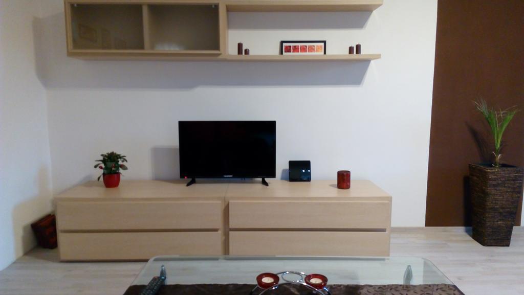 Mija Apartman S Vinnym Sklipkem, Zahradou A Grilem Kájov المظهر الخارجي الصورة